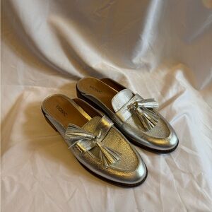 Vionic Silver Metallic Tassel Backless Loafers